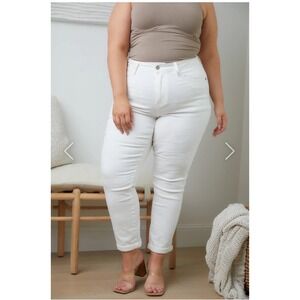 NWT Judy Blue Cheryl High Rise Cuffed Boyfriend White Denim Jeans 14W Stretch